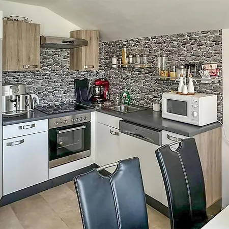 Amazing Apartment In Krsan With Wifi Apartamento