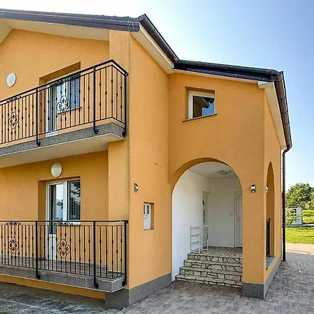 Amazing Apartment In Krsan With Wifi *